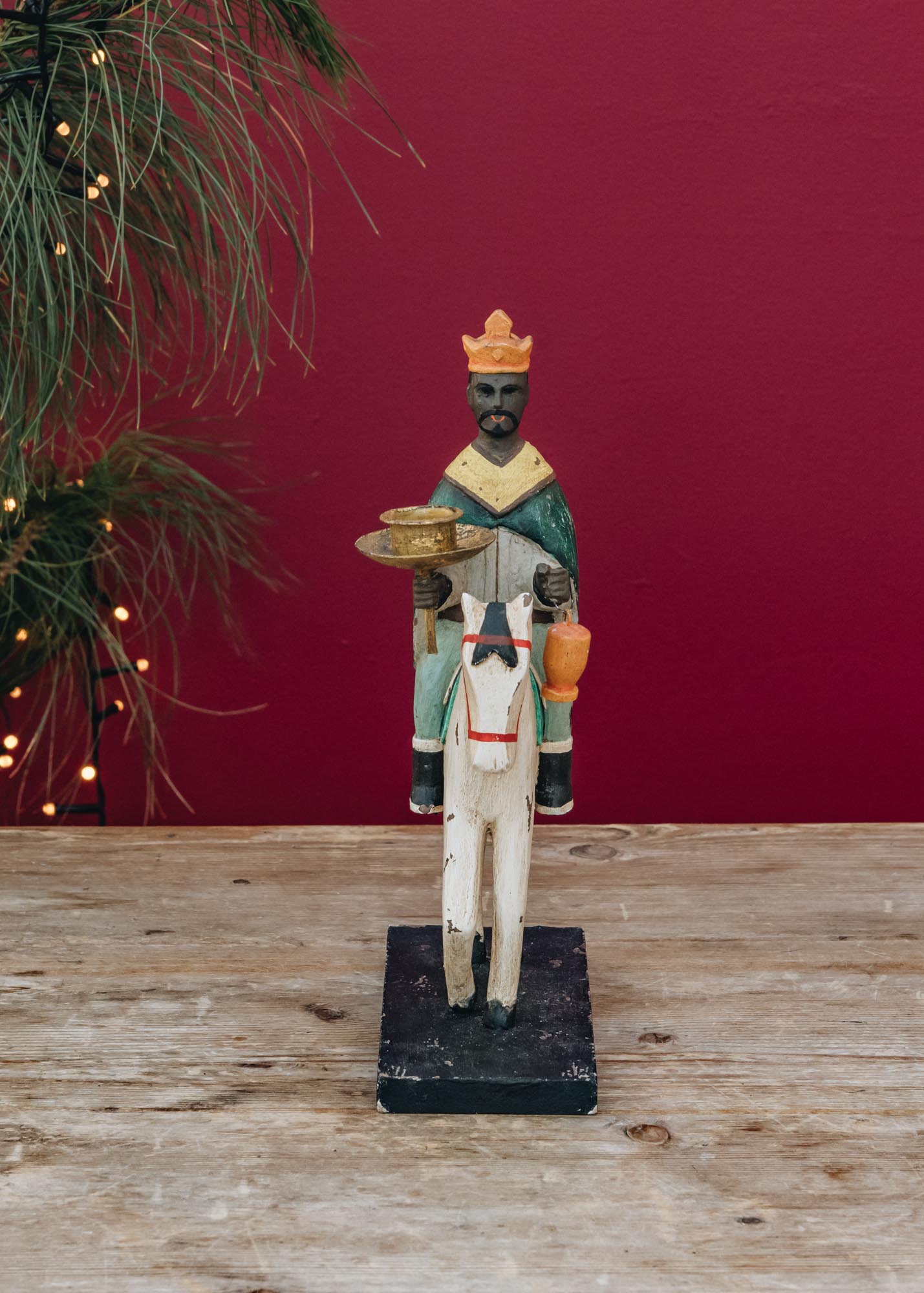 Bungalow Wise Man on White Horse