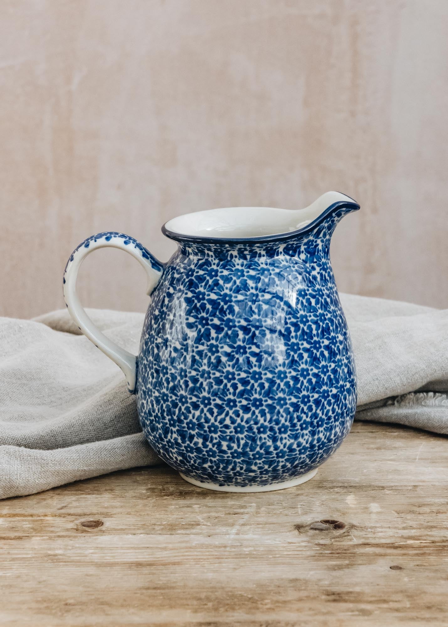 Bunzlau Castle  Indigo Jug, 1030ml