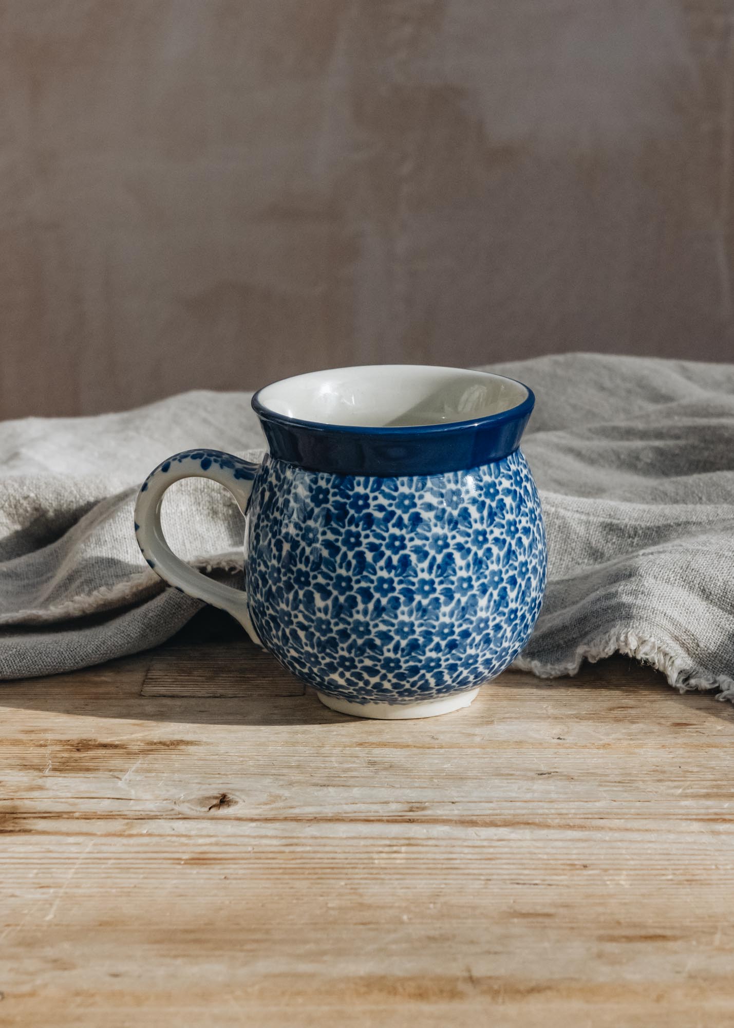Bunzlau Castle  Indigo Farmer Mug, 370ml