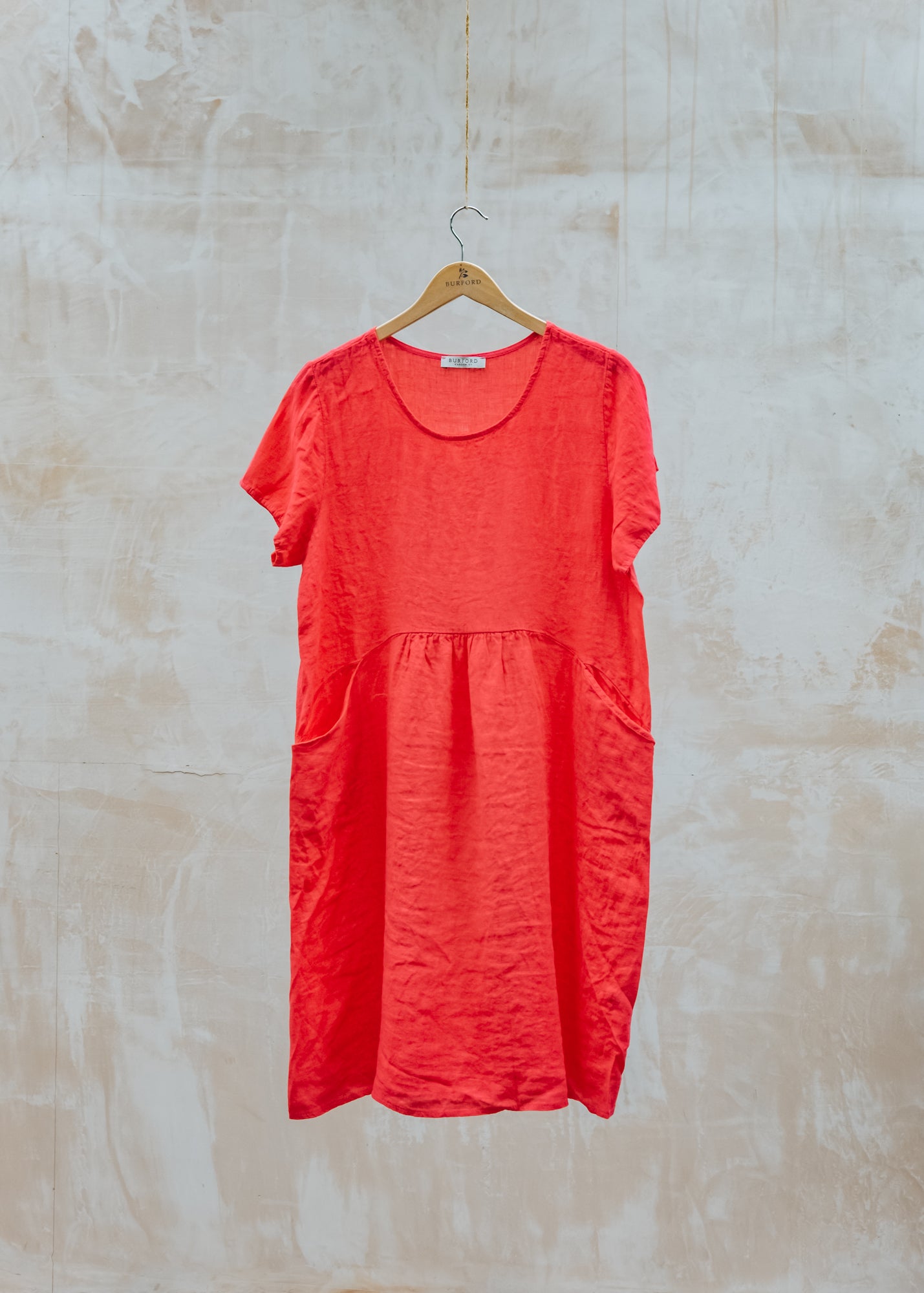 Round Neck Dress with Pockets in Fragola Red