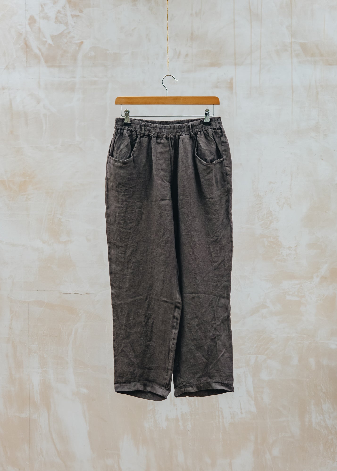 Tapered Trousers in Chocolate Brown