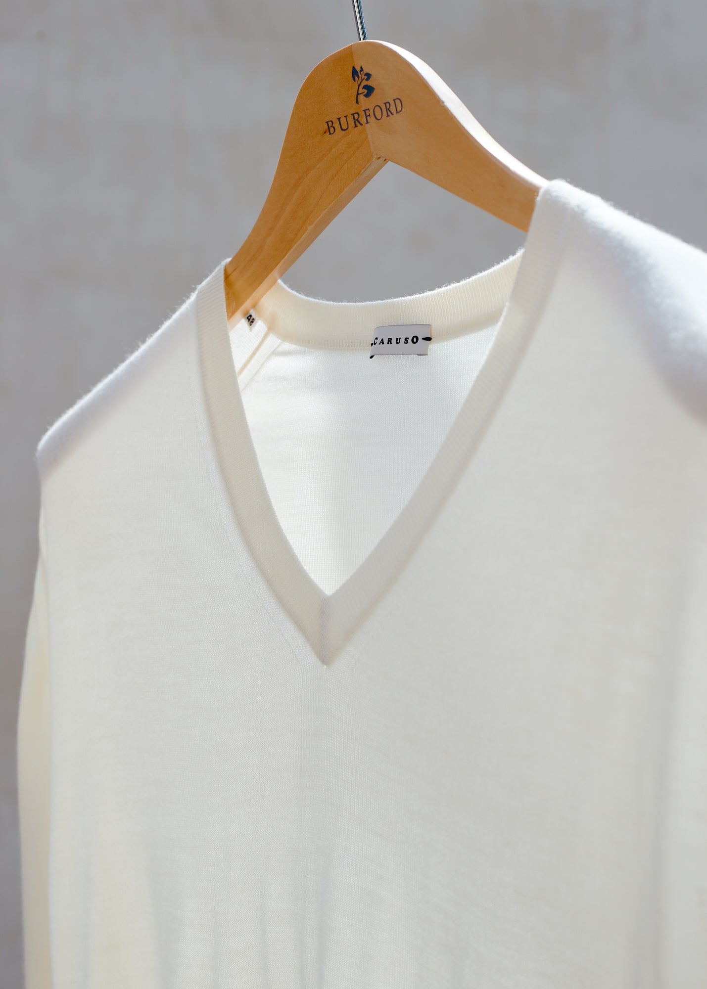 Caruso Cashmere/Silk V-Neck - Medium