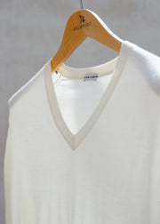 Caruso Cashmere/Silk V-Neck - Medium