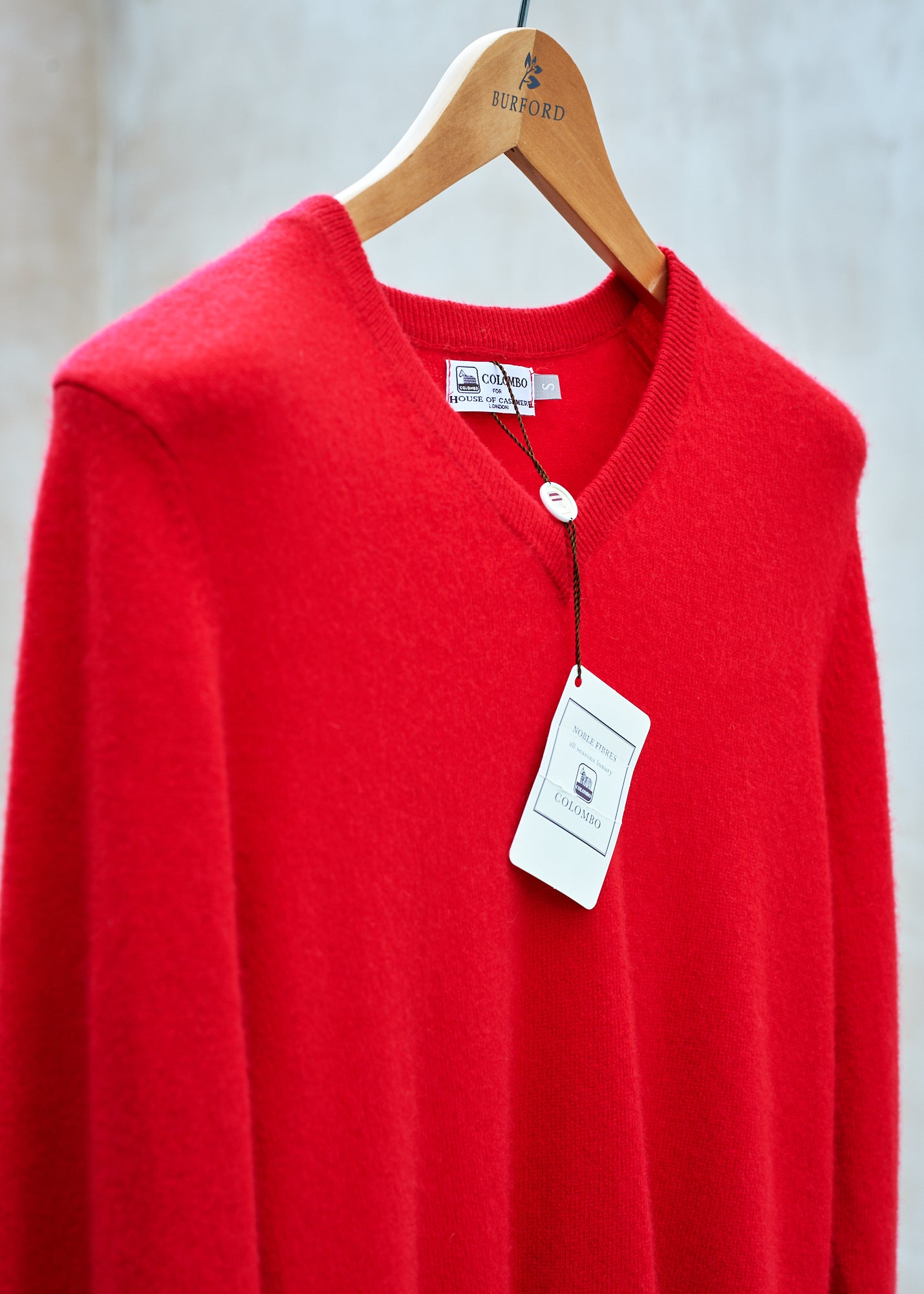 Colombo NWT Cashmere V-Neck - Small