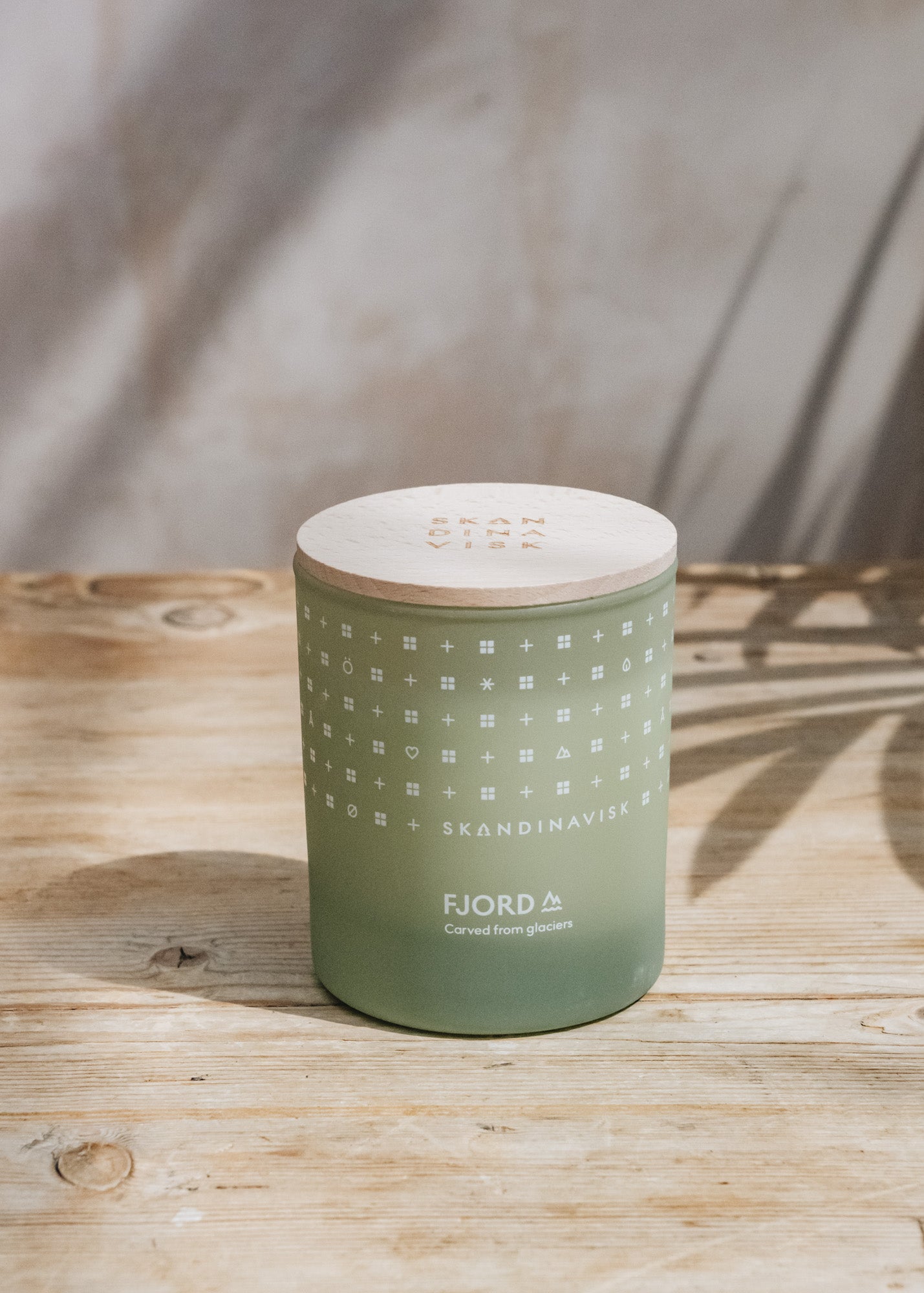 Skandinavisk Scented Candle in Fjord 200g