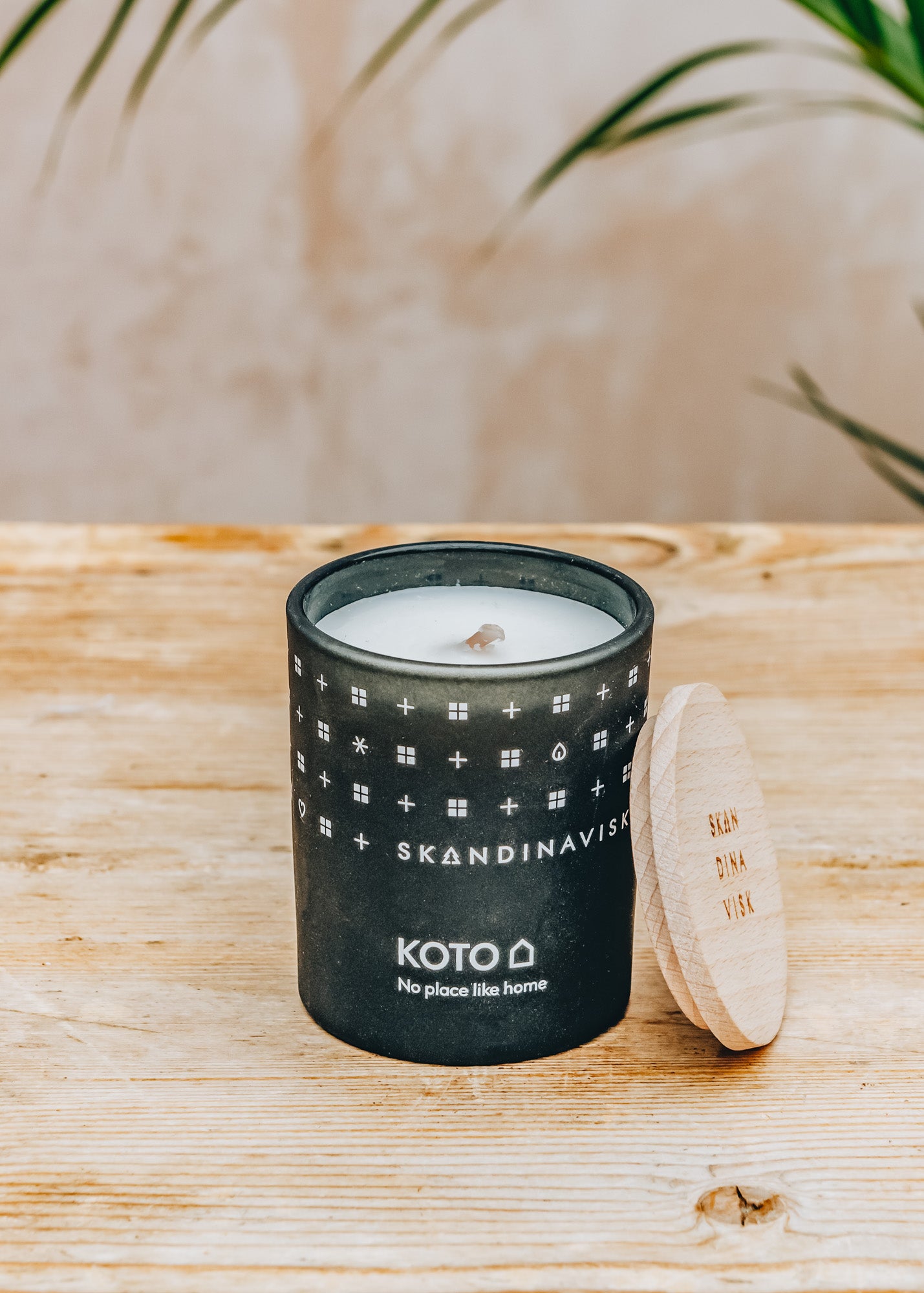 Skandinavisk Skandinavisk Scented Candle in Koto 65g