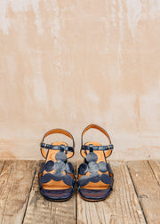 Chie Mihara Laize Shoes in Navy Sucre