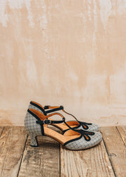 Birkenstock Zulipa Shoes in Black Sucre Cafe