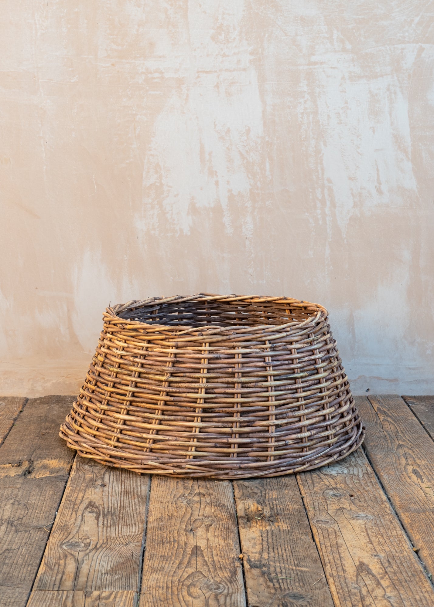 Christmas Tree Skirt in Rattan Bronze, 60cm x 25cm