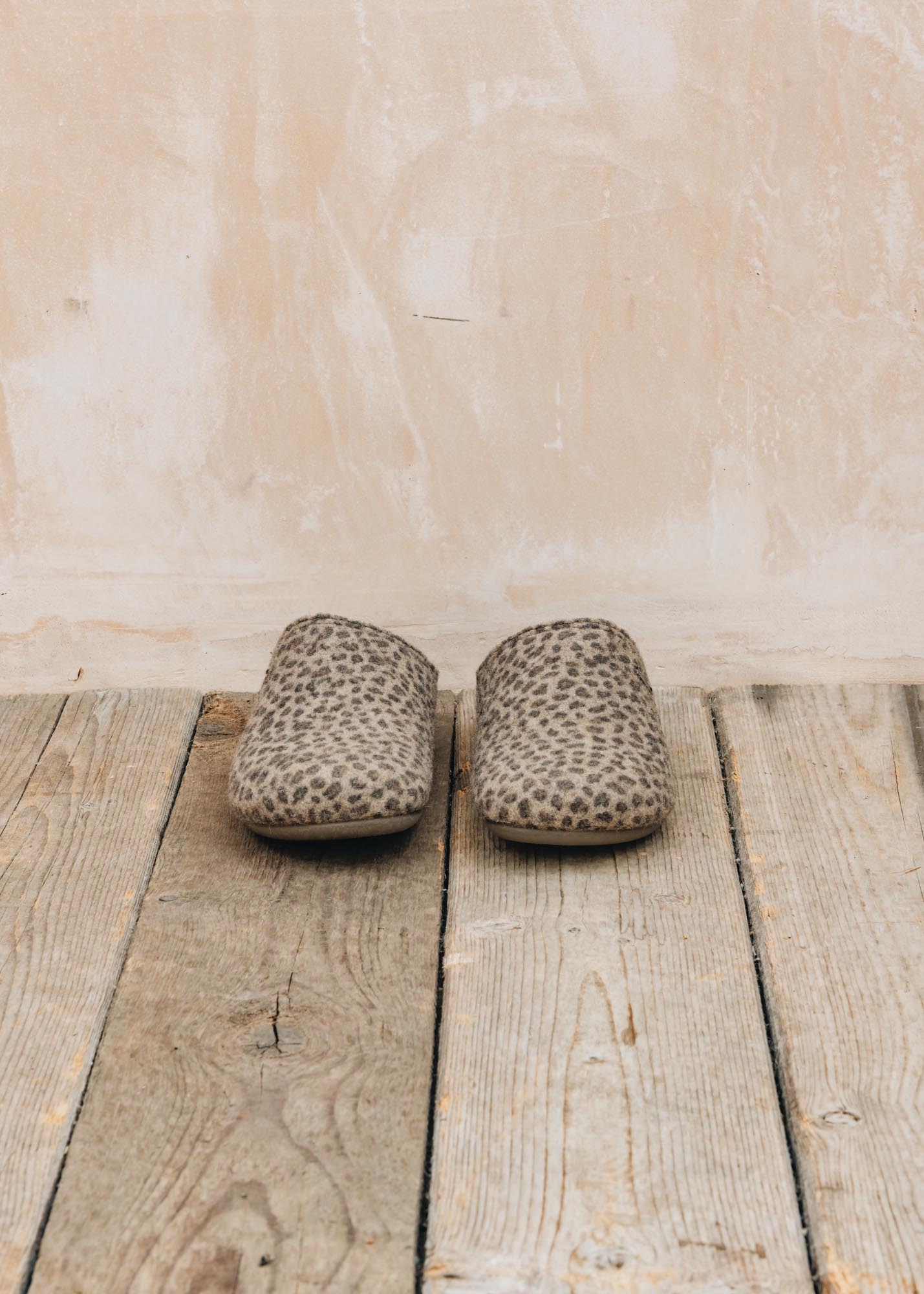 Shepherd of Sweden Women's Cilla Slippers in Leopard