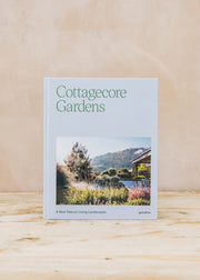 Cottagecore Gardens: A New Take on Living Landscapes
