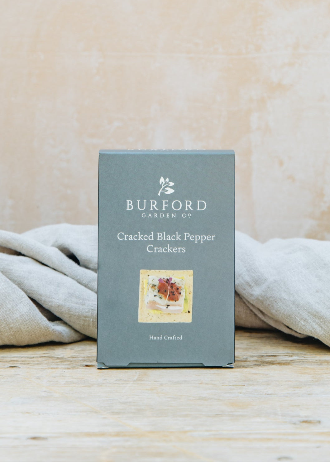 Cracked Black Pepper Crackers, 120g