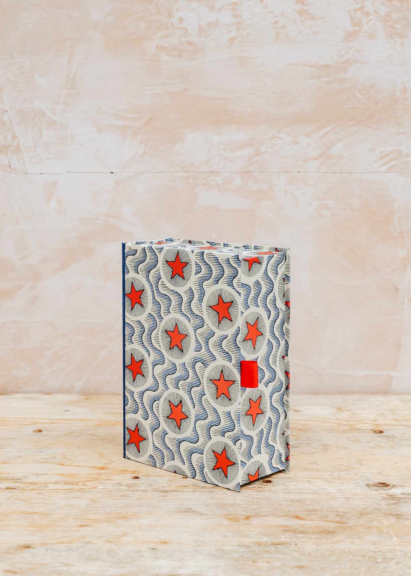 A5 Keepsake Box in Deep Red Star