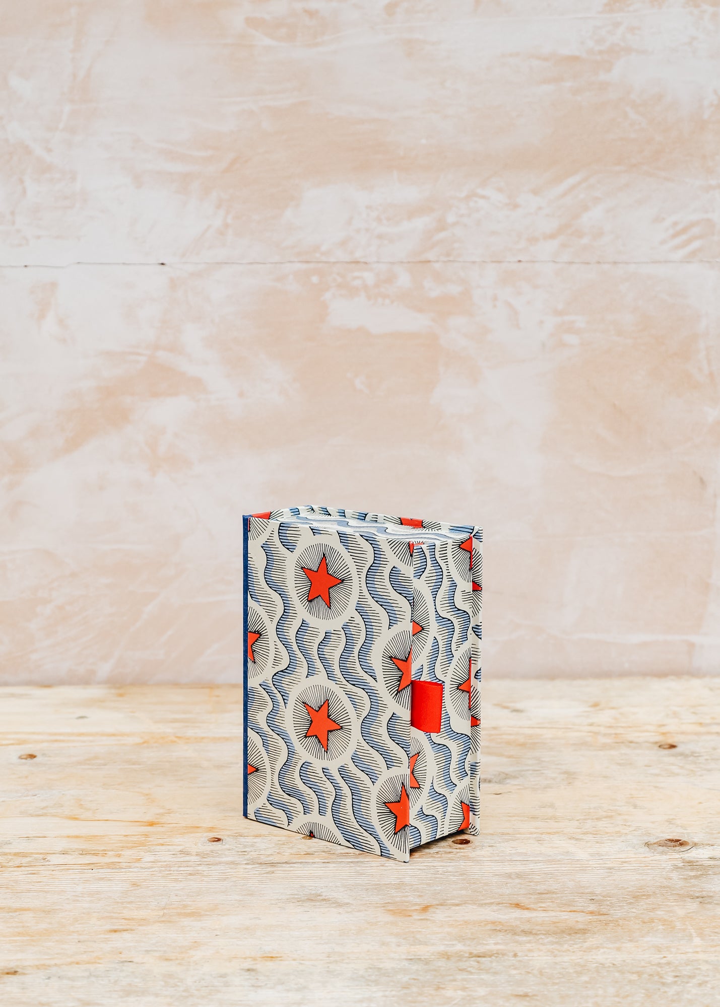 Wooden Spoon A6 Keepsake Box in Deep Red Star