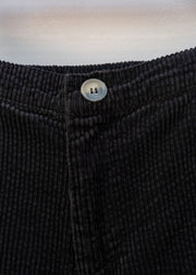 Cut Loose Cropped Wide Leg Zipped Corduroy Pants in Black