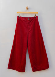 Cut Loose Cropped Wide Leg Zipped Corduroy Pants in Maraschino
