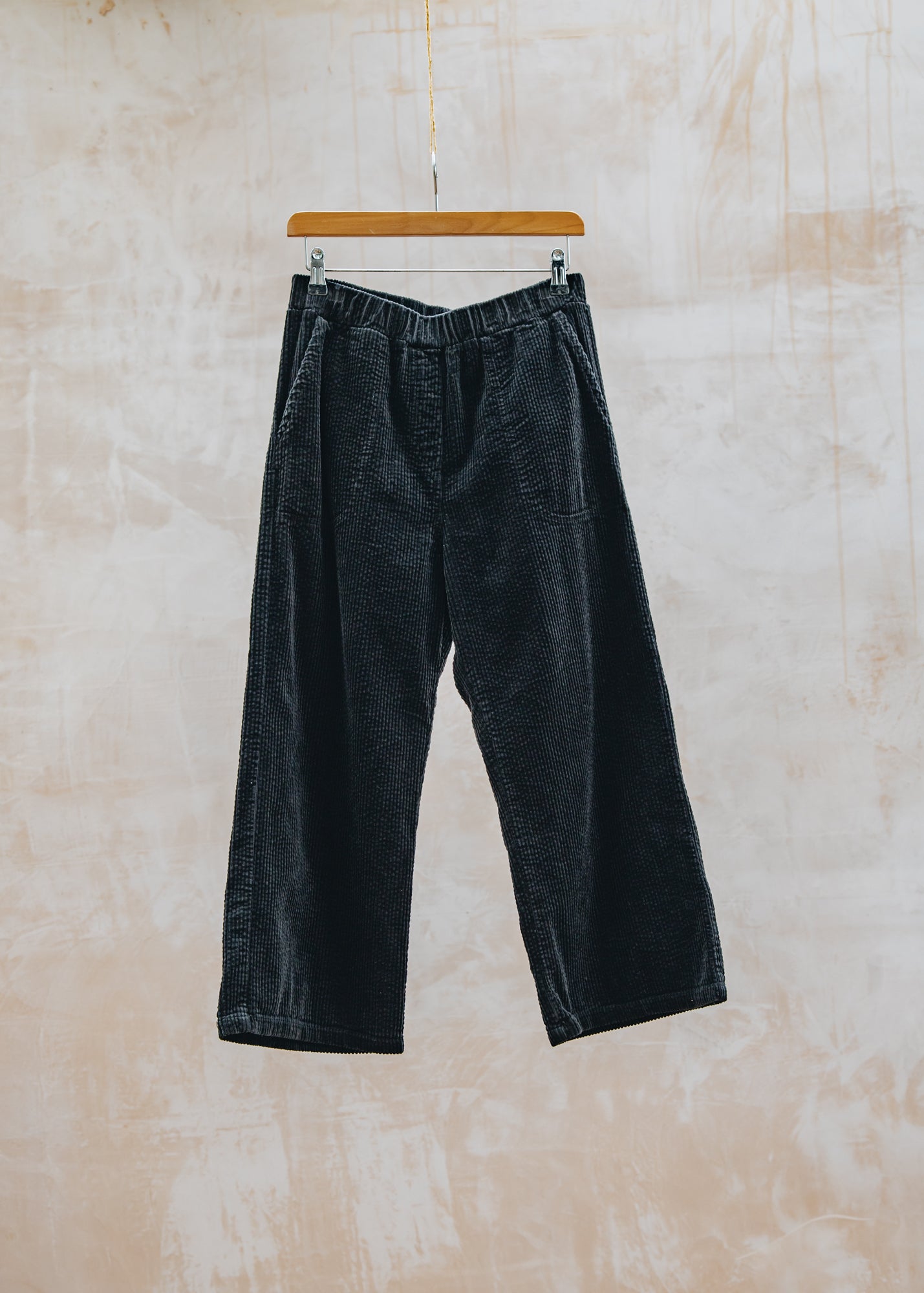 Easy Crop Lux Cord Pant in Black