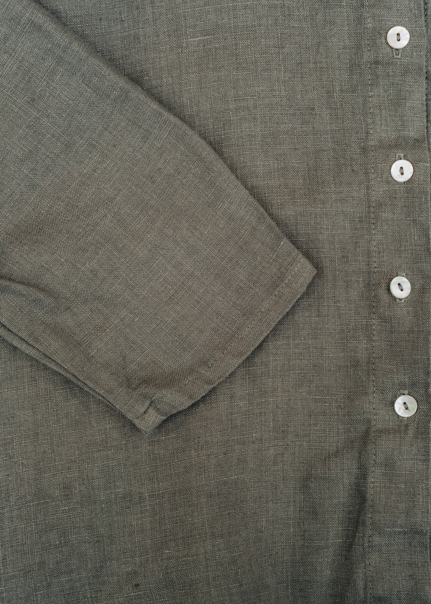 Cut Loose Hi-Low Cropped Shirt in Clay