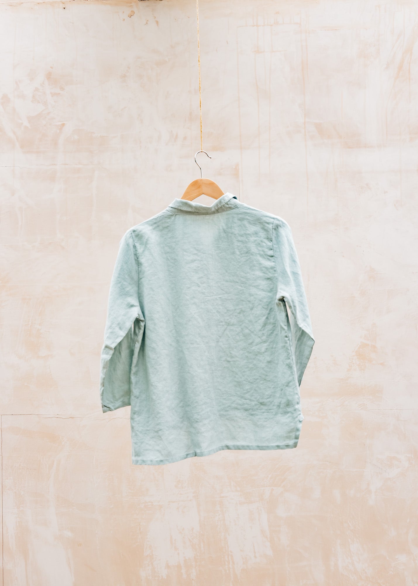 Cut Loose Hi-Low Cropped Shirt in Moonlight