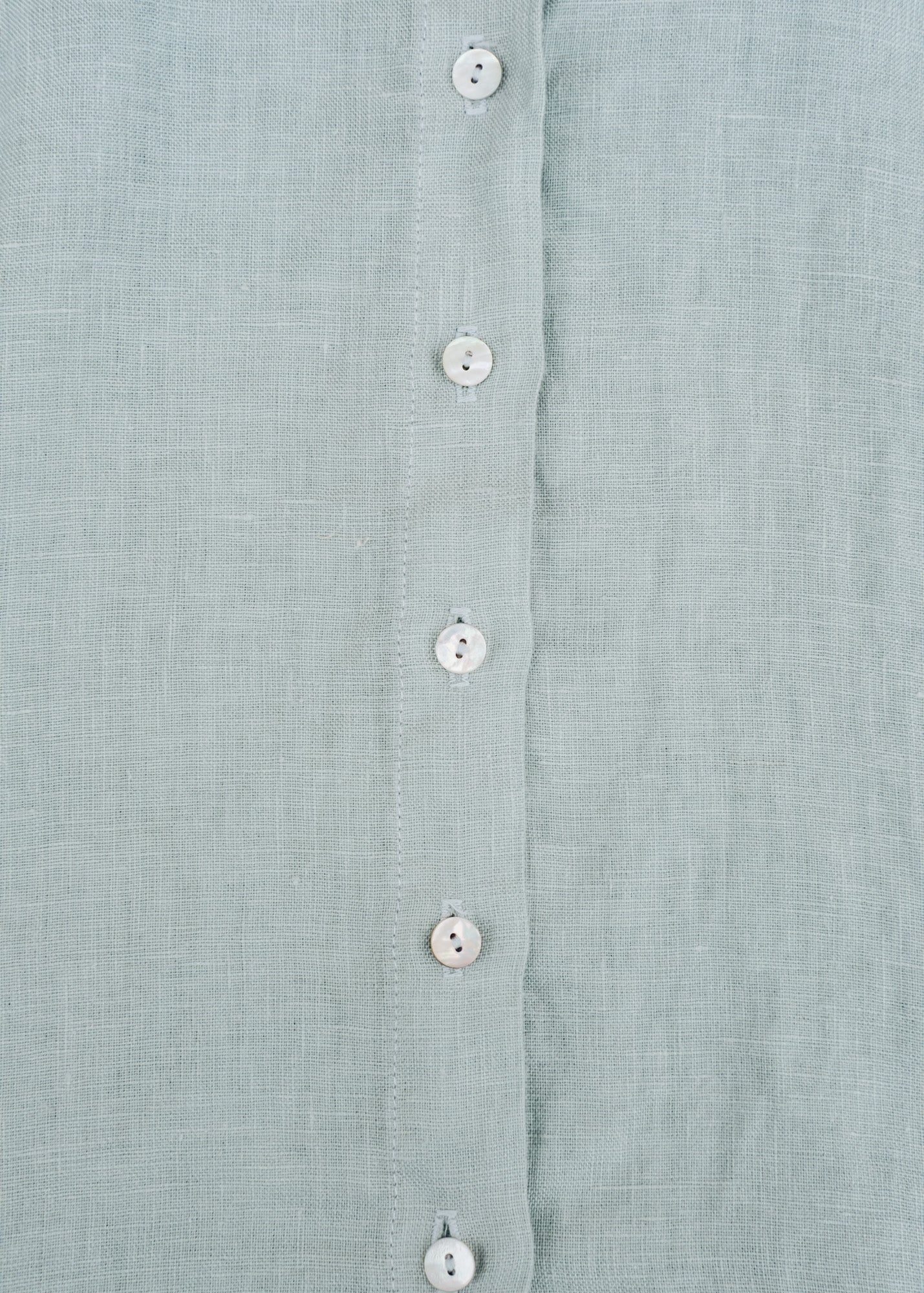 Cut Loose Hi-Low Cropped Shirt in Moonlight