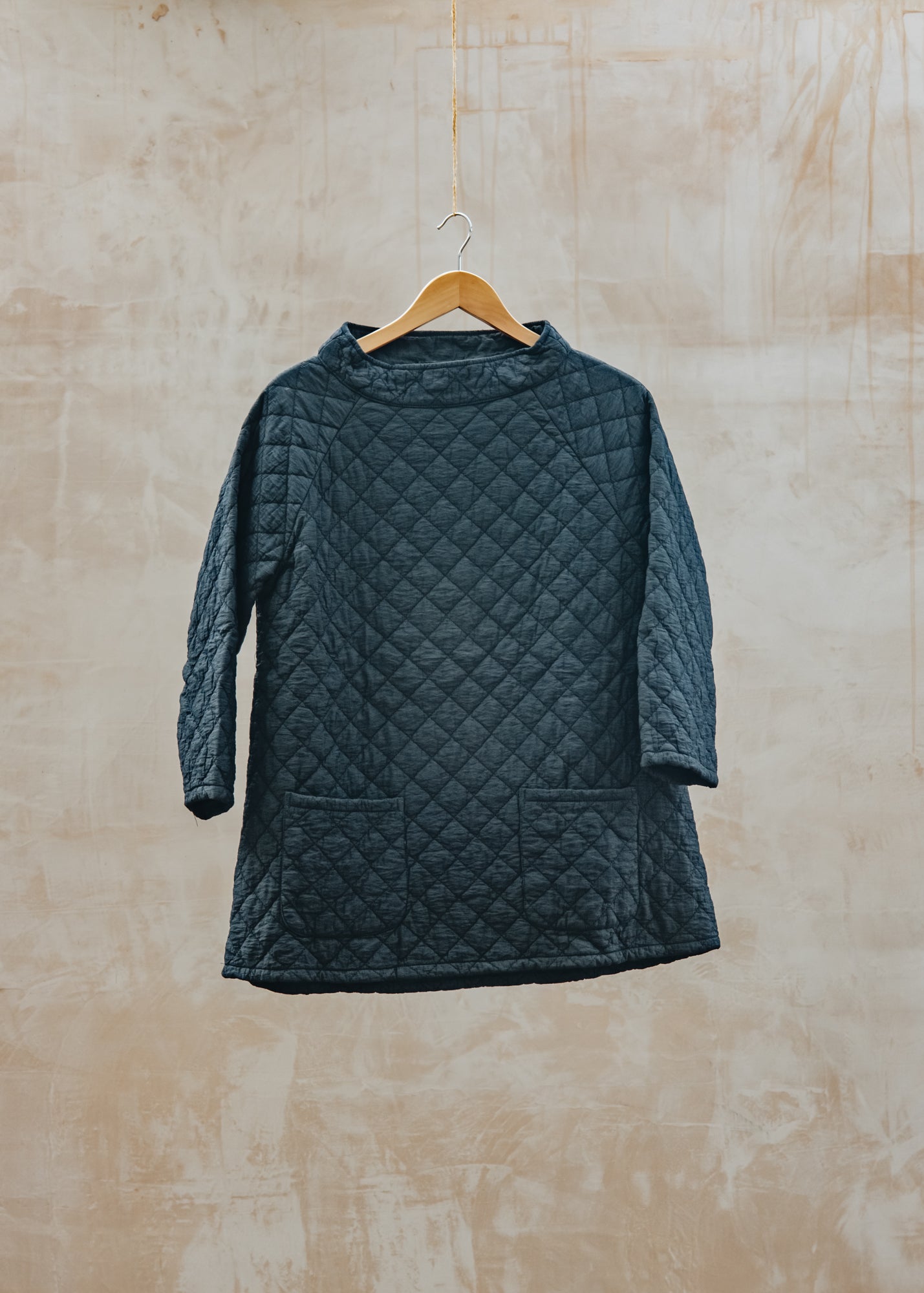 Cut Loose Quilted Parachute Raglan Pocket Top in Etan