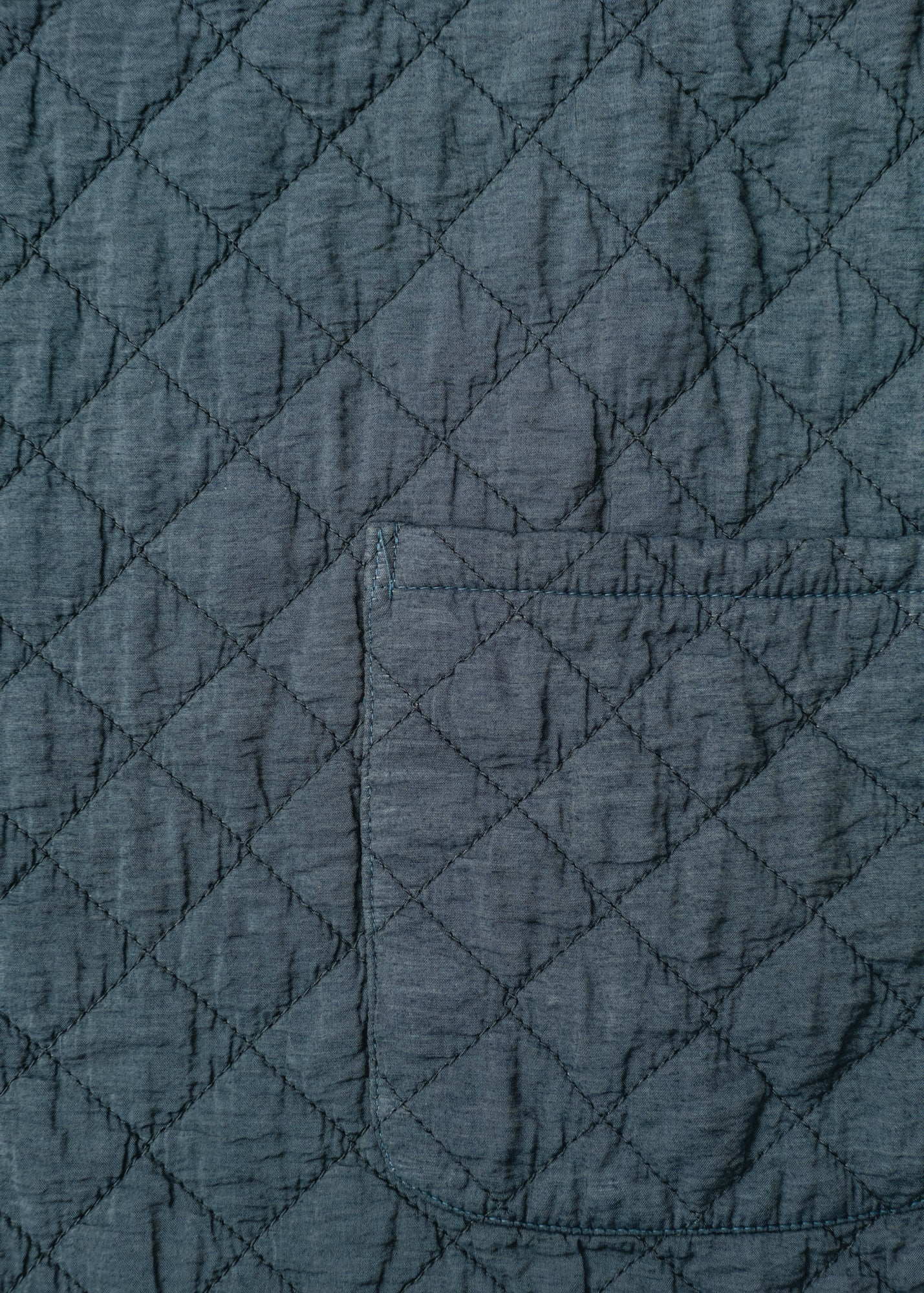 Cut Loose Quilted Parachute Raglan Pocket Top in Etan