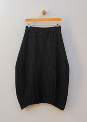 Cut Loose Textured Stripe Lantern Skirt with Pockets in Black