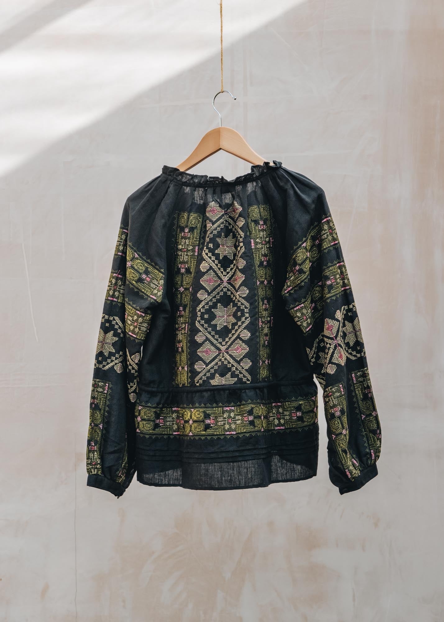 Rose & Rose Ekland Drawstring Top in Black and Olive