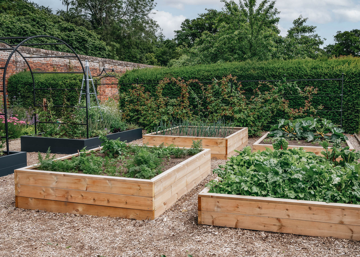 Harrod Horticultural Harrod Horticultural Standard Wooden Raised Bed