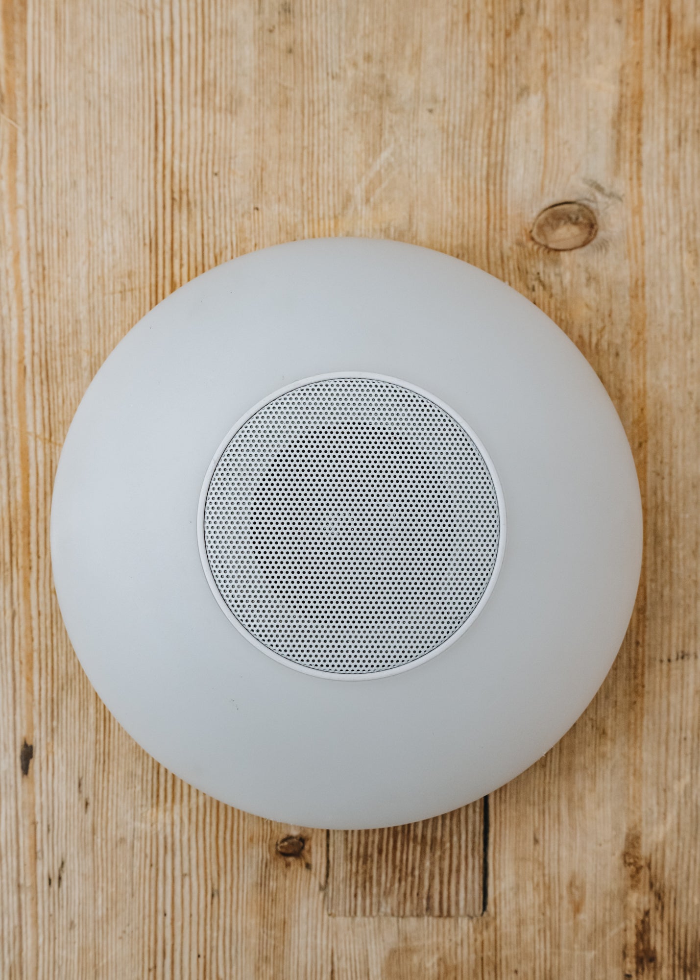 Bramblecrest Bluetooth Free-Arm Parasol Speaker and Lamp