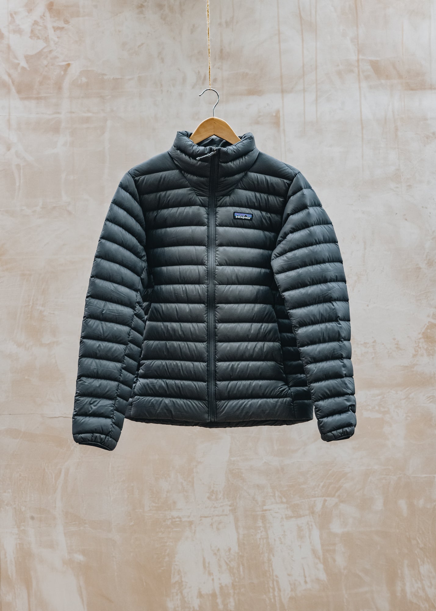 Patagonia Down Sweater Jacket in Forge Grey