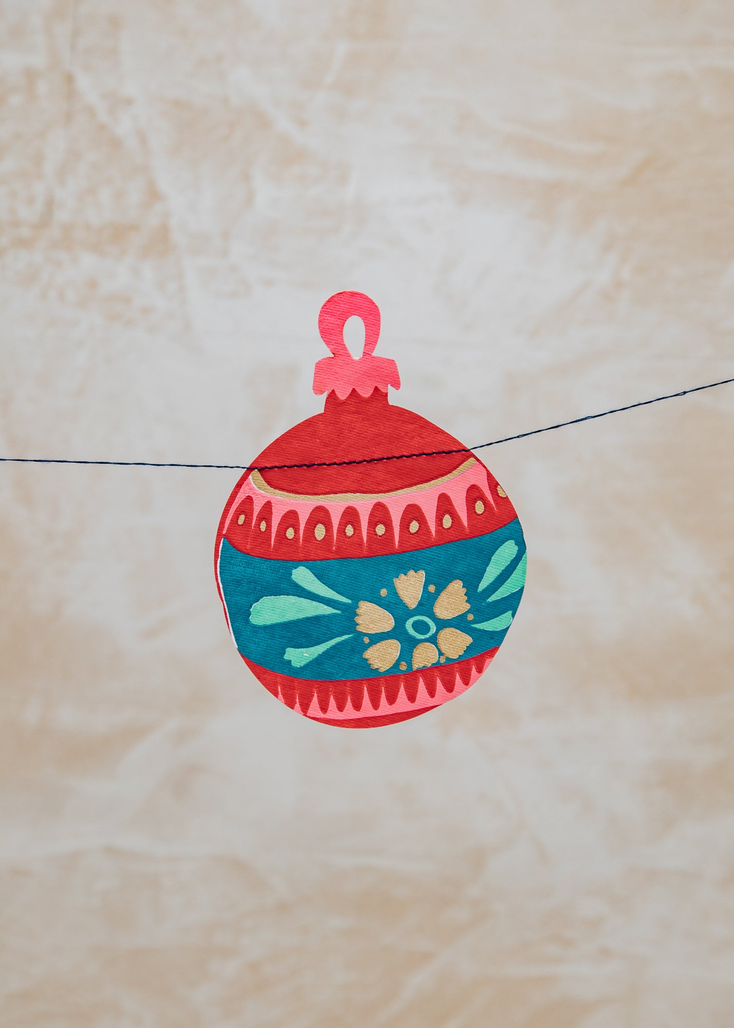 East End Press Baubles Garland