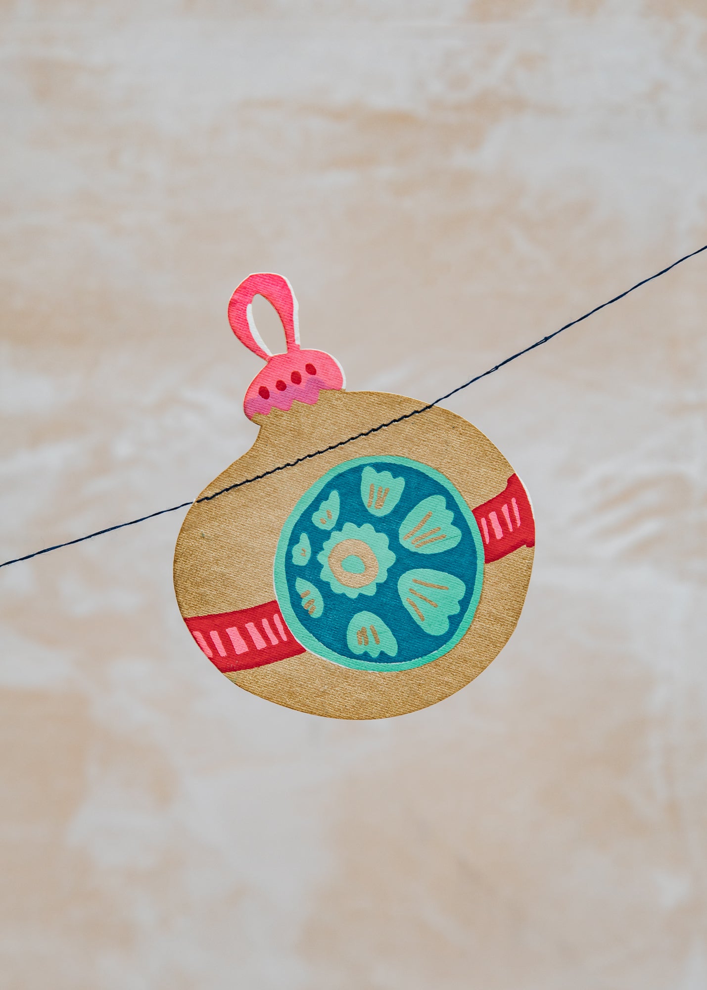 East End Press Baubles Garland