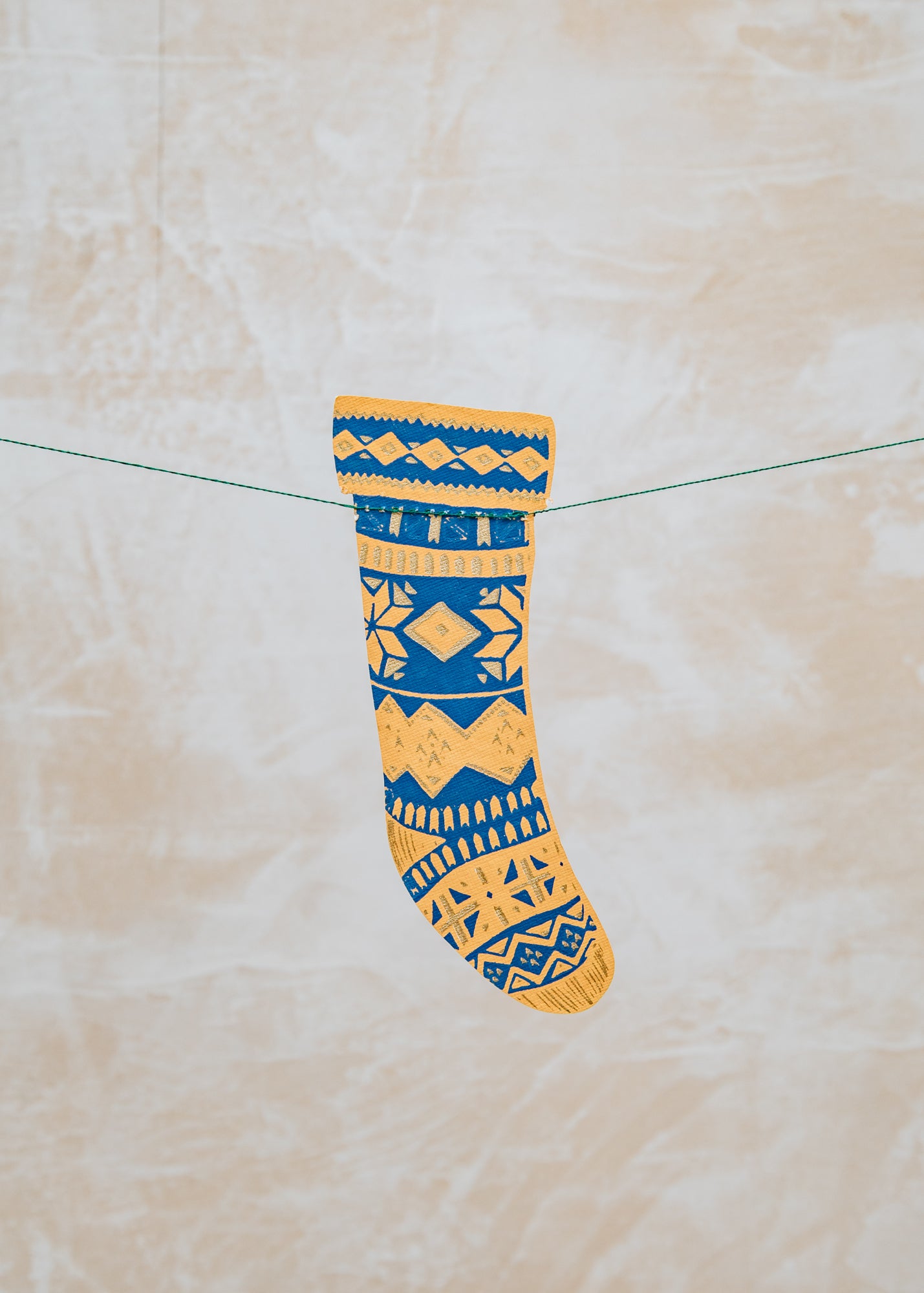 East End Press Festive Stockings Garland