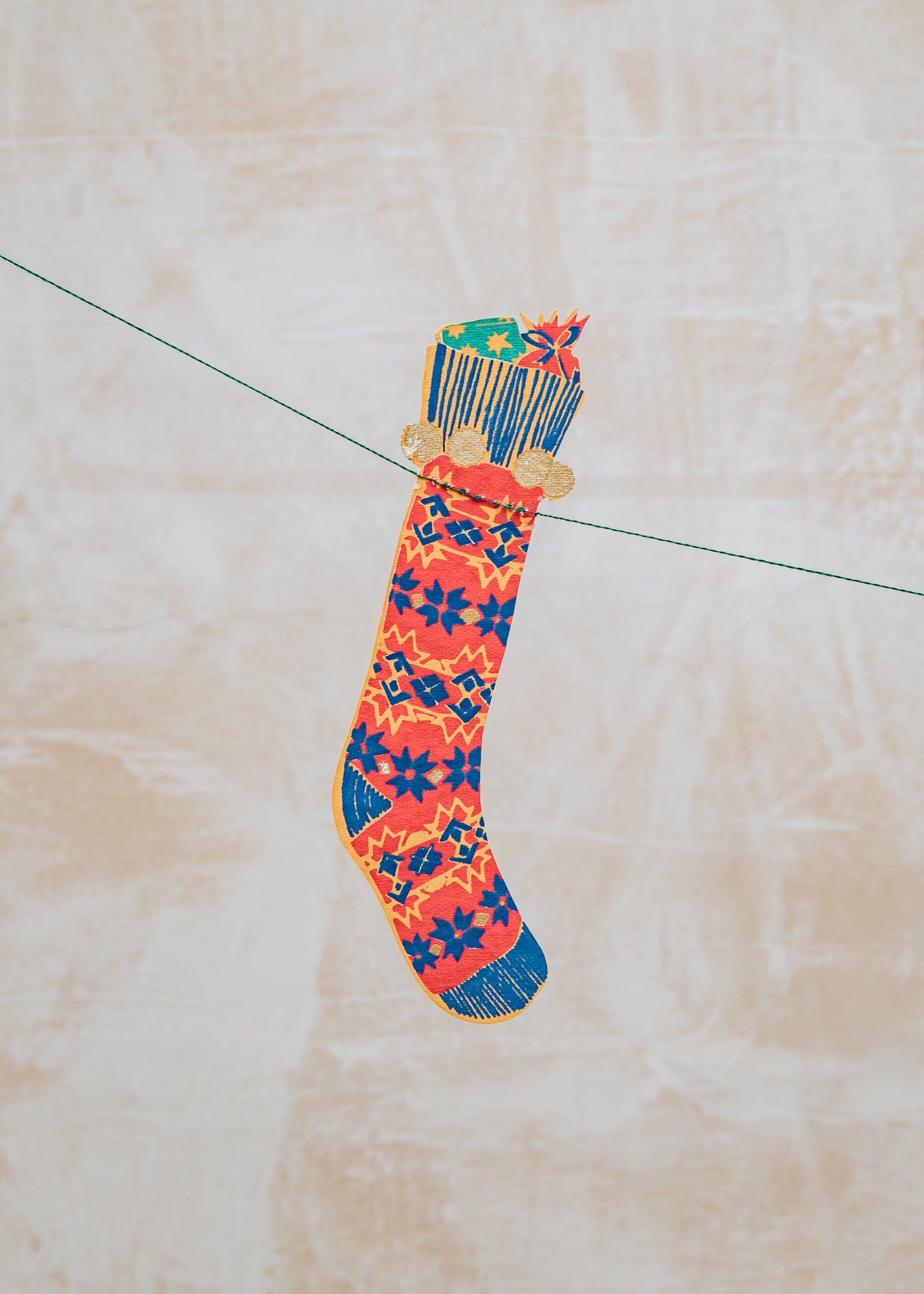 East End Press Festive Stockings Garland