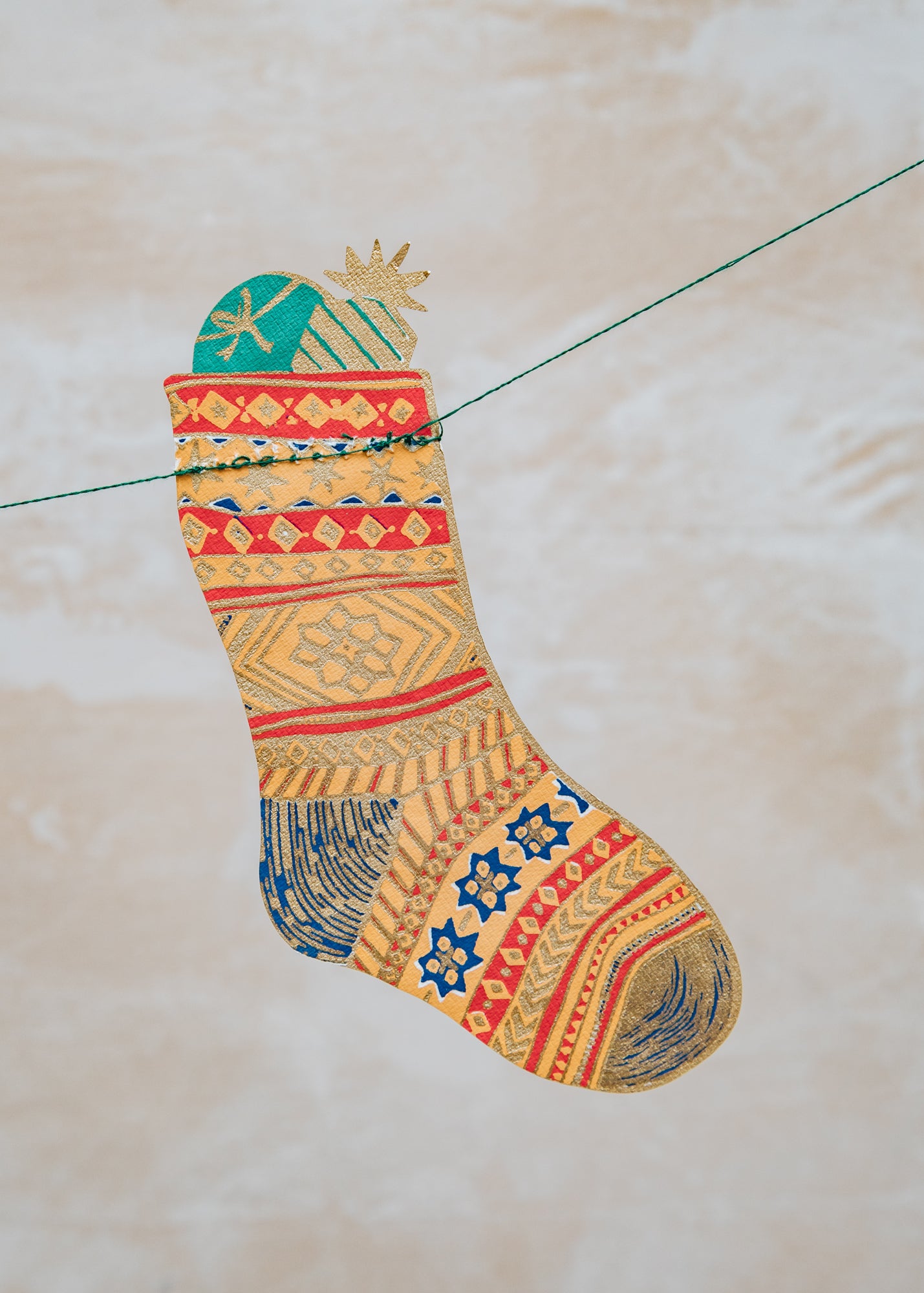 East End Press Festive Stockings Garland