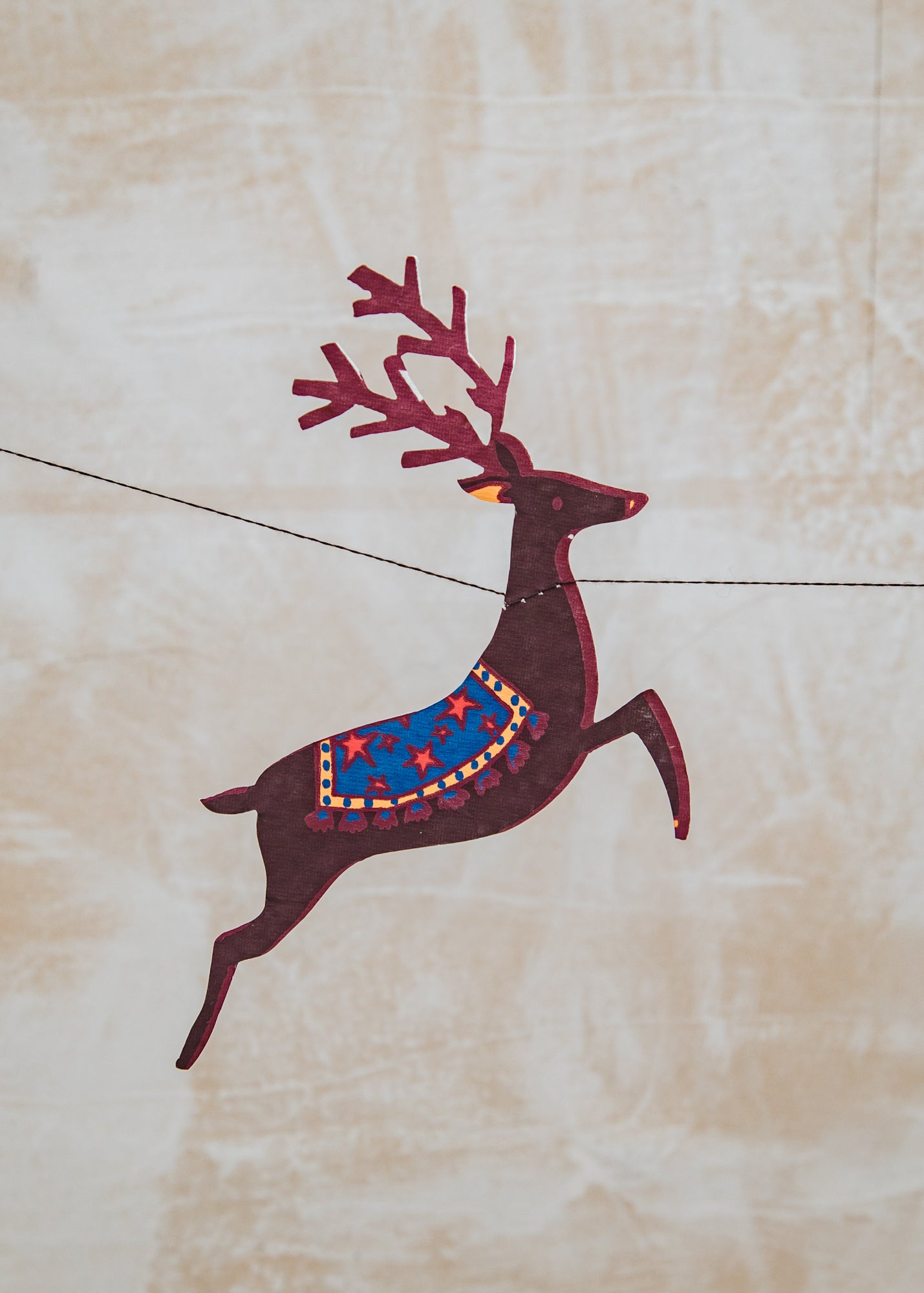 East End Press Reindeers Garland