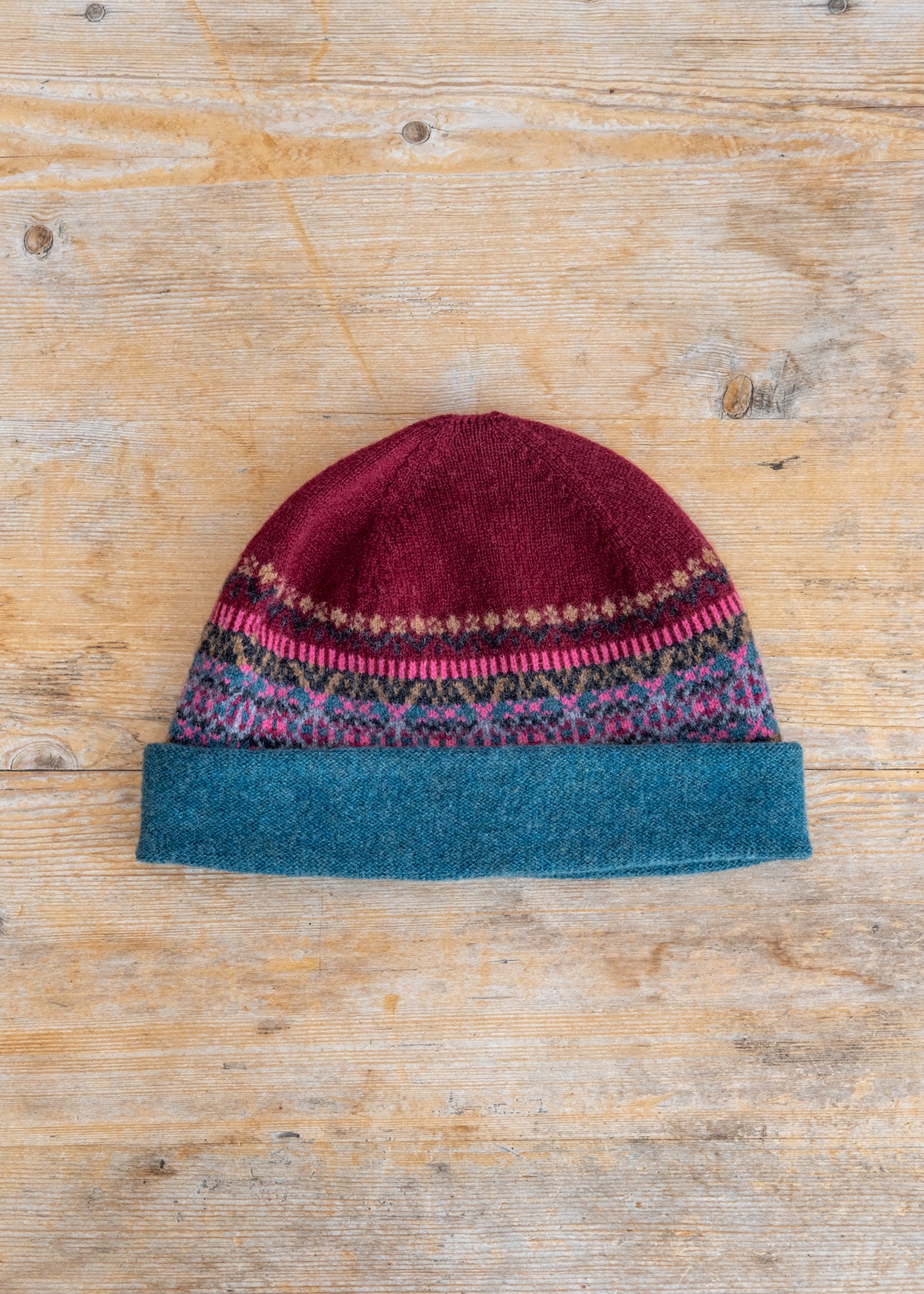 Alloa Beanie in Velvet