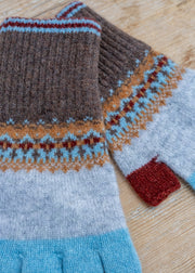 Eribé Alloa Fingerless Gloves in Hazel and Grace