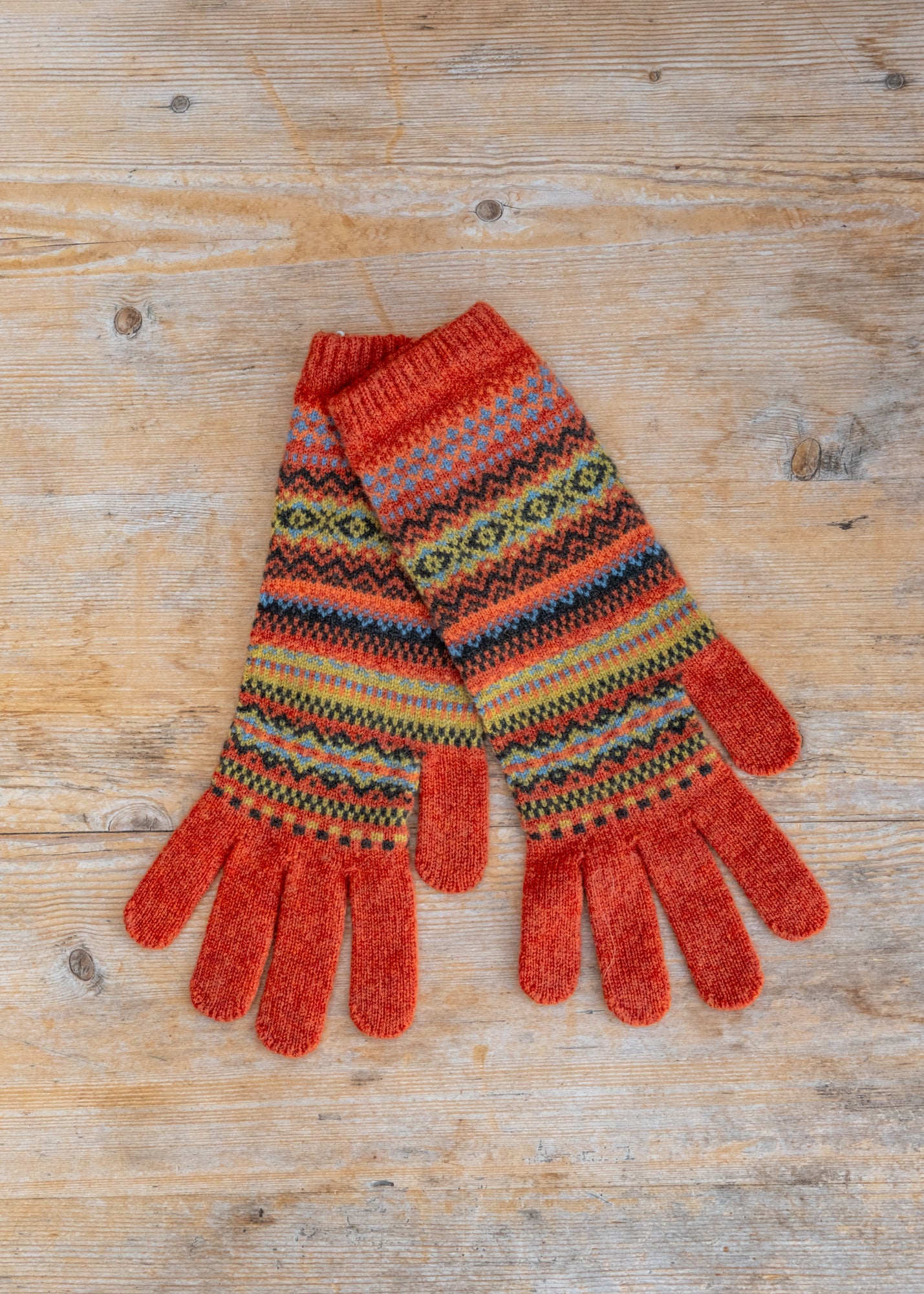 Alpine Gloves in Copperleaf