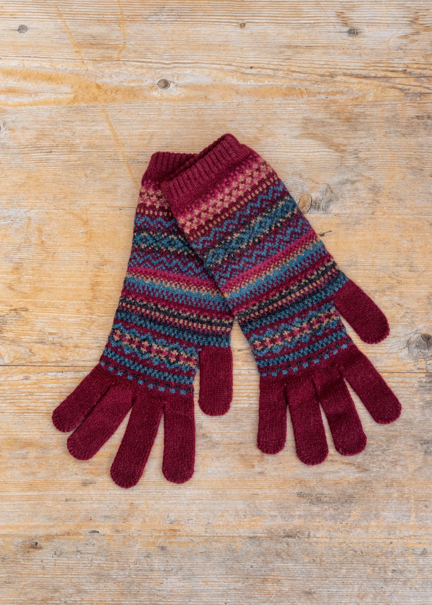 Alpine Gloves in Velvet