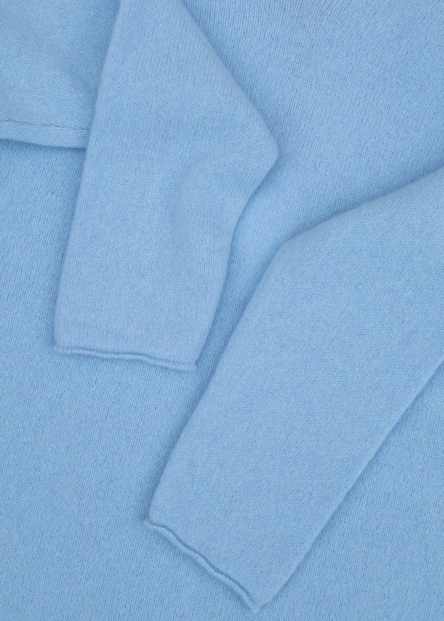 Eribé Corry Raglan Sweater in Angelite