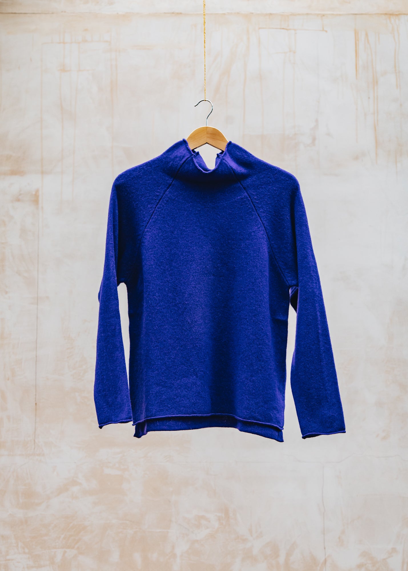 Corry Raglan Sweater in Nightfall