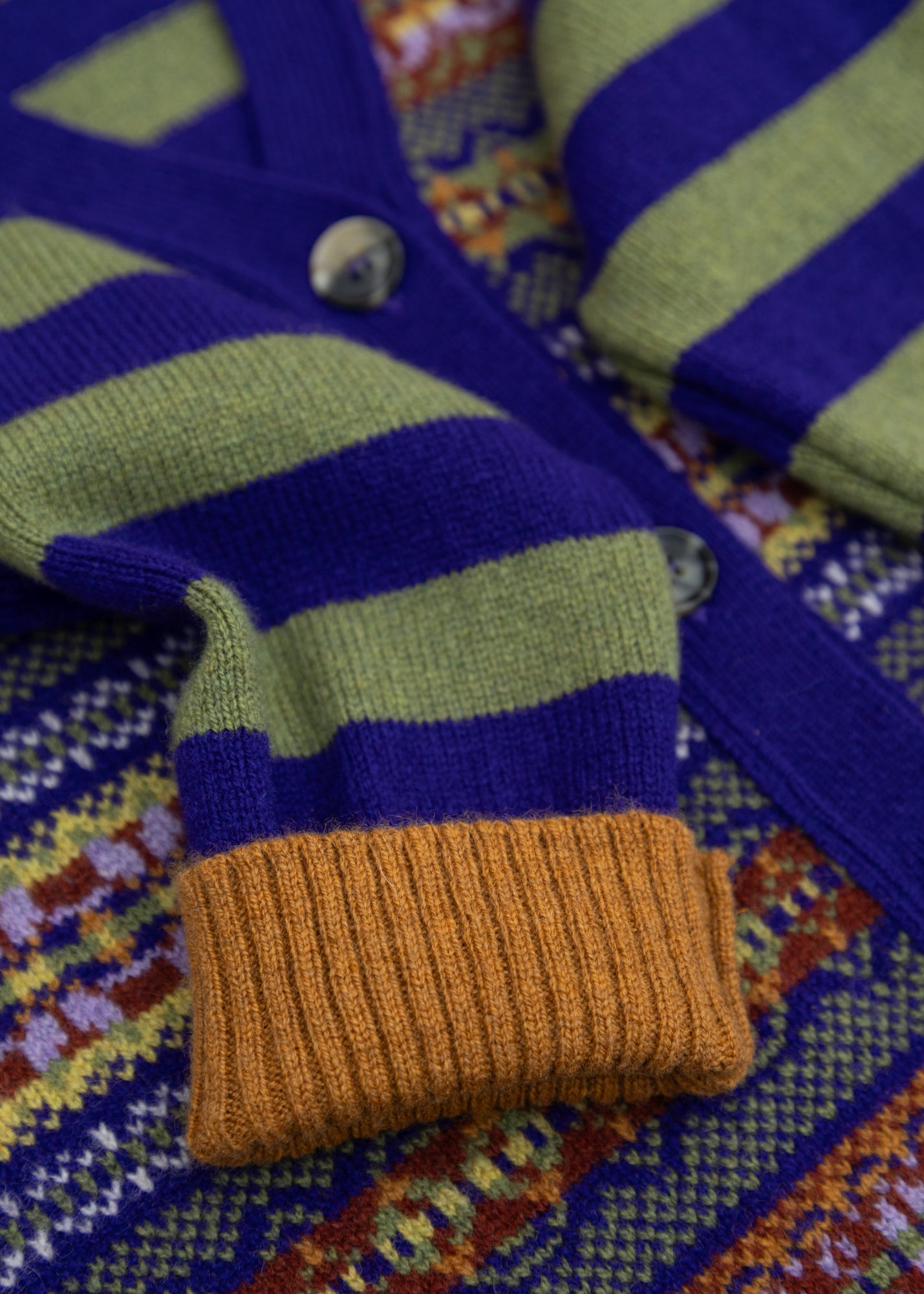 Eribé Stobo Vee Fairisle Cardigan in Mulberry