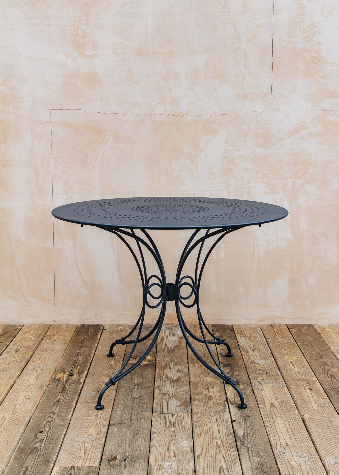 1900 D96 Table in Deep Blue