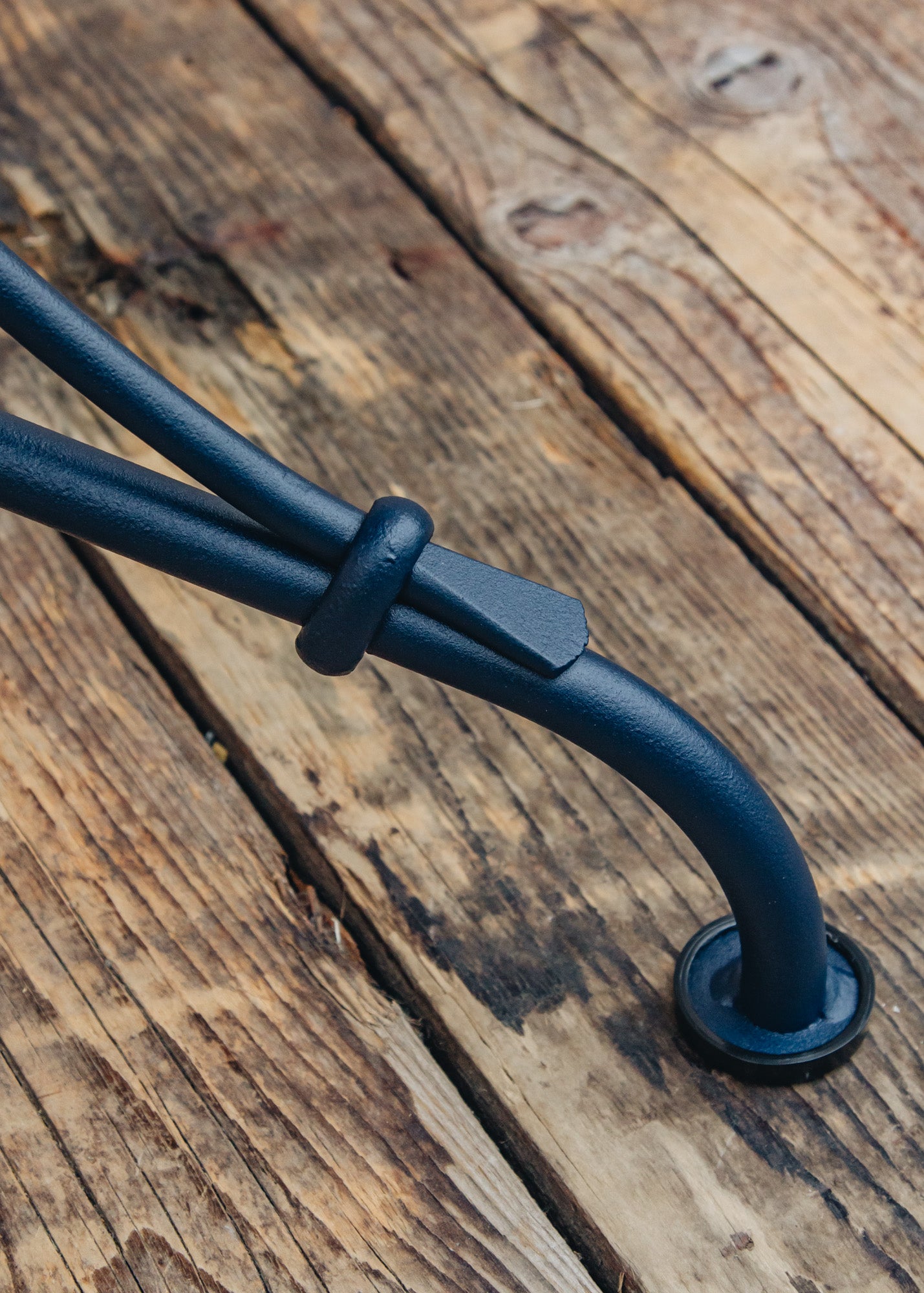 Fermob 1900 D96 Table in Deep Blue