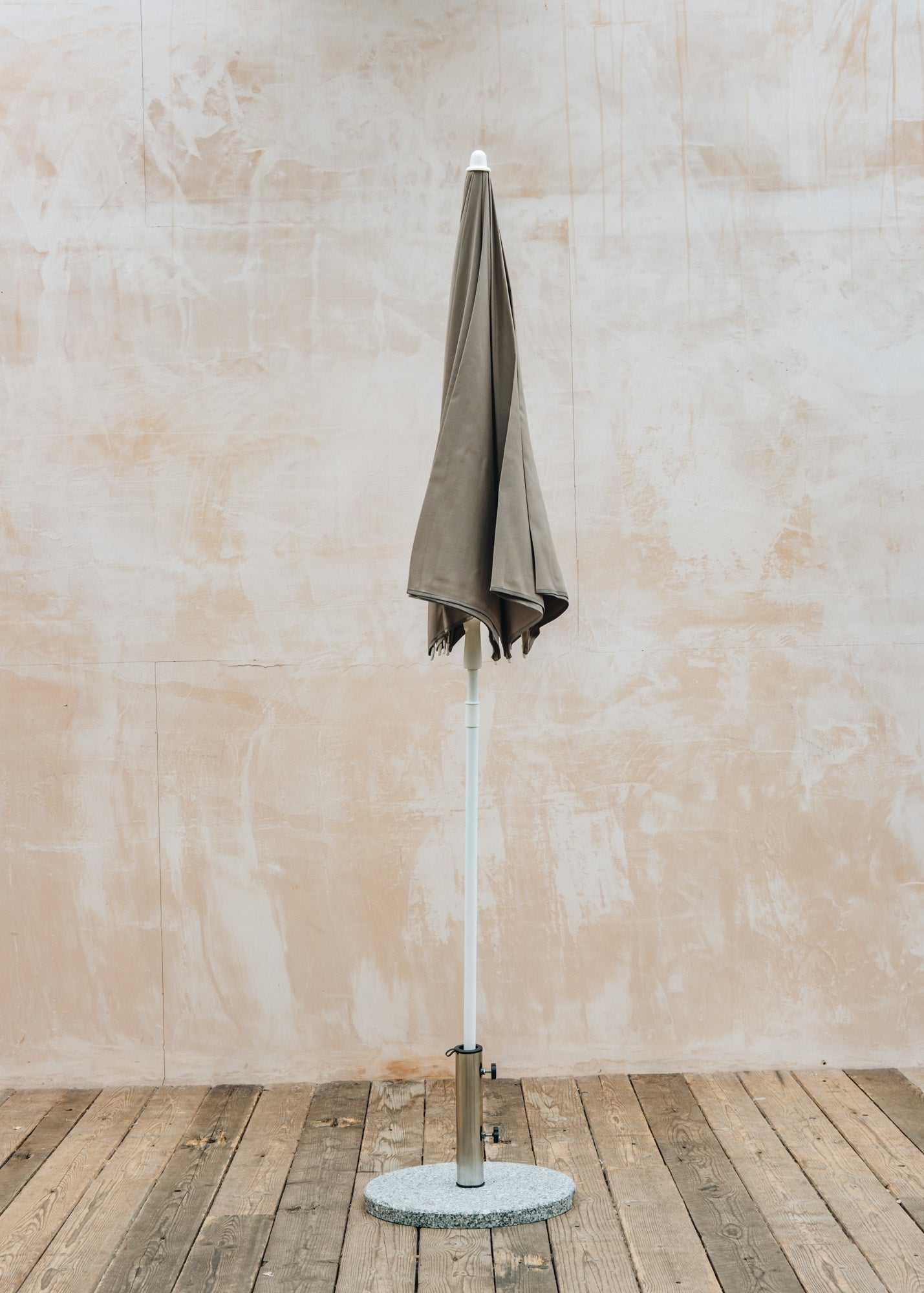 Fiam Spa Elios Round Beach/Garden Parasol in Taupe, 200cm