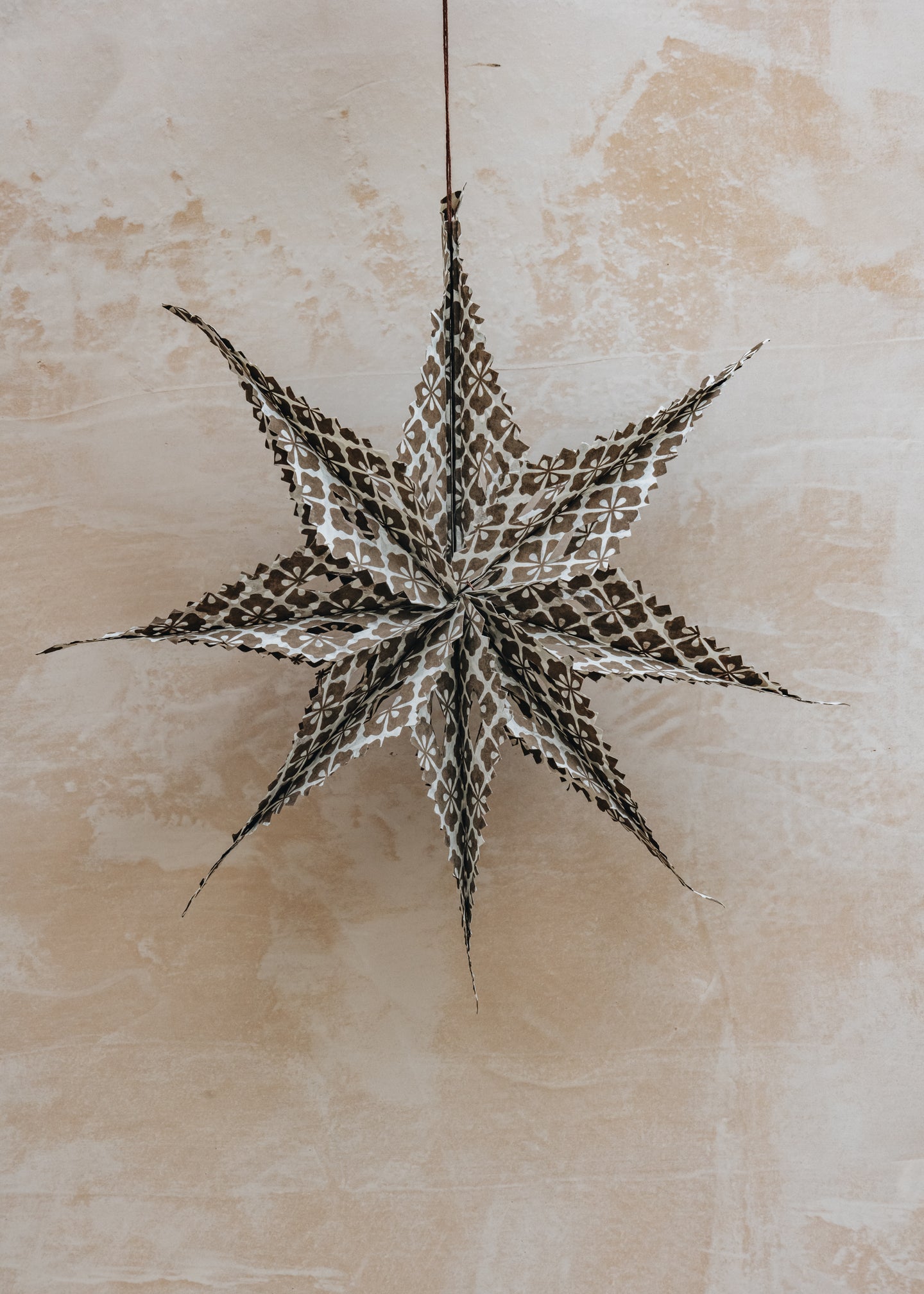 AfroArt Folding Sirius Star in White and Brown
