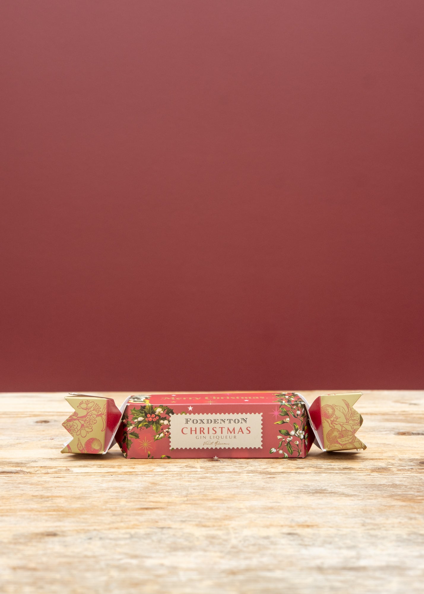 Foxdenton Estate Christmas Gin Liqueur in Mini Cracker, 5cl