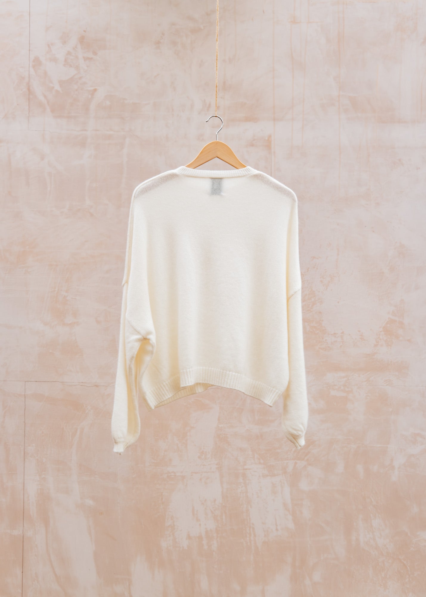 Van Kukil Full Sleeve Kayla Crew Neck Jumper in Angel White